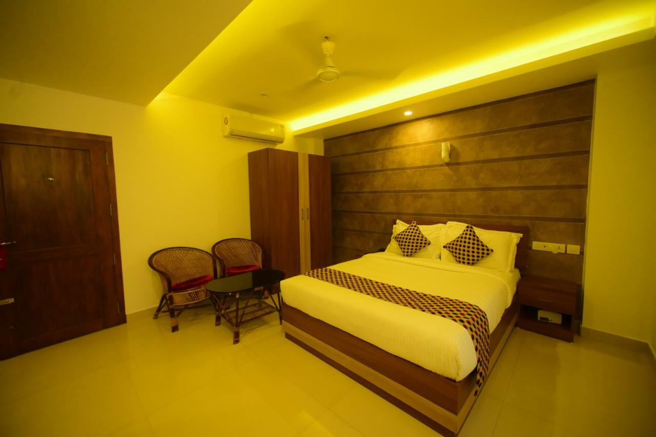 Kb Residency Hotel Calecute Exterior foto